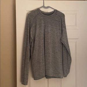 Men’s Lululemon metal vent tech long sleeve shirt